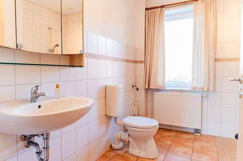 k-8 Bad EG - 4 Zimmer Einfamilienhaus in Krummbek