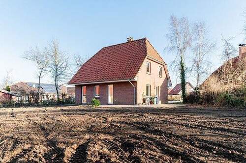 k-2 Garten mit Haus - 