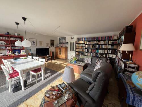 Wohnzimmer - 5 Zimmer Mehrfamilienhaus, Wohnhaus in Korschenbroich