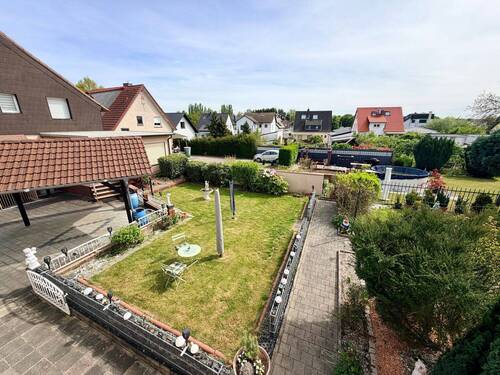 Blick in den Gaten.jpeg - Einfamilienhaus mit 271,10 m&sup2; in Rödermark zum Kaufen