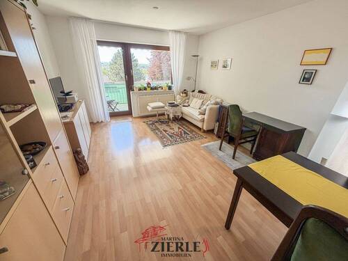 7-Wohn-Esszimmer - Gelegenheit! Wohnung in traumhafter gefragter Lage mit fantastischer Aussicht. Balkon + 2x TG-Platz!