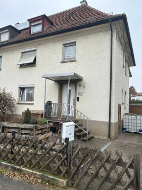 1eda7067-bbd5-4924-84b8-4545ba3e288e.JPG - Doppelhaushälfte - Ideal als Ein- oder Zweifamilienhaus