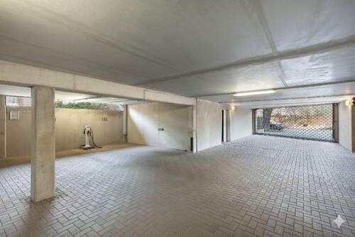 Garage - 