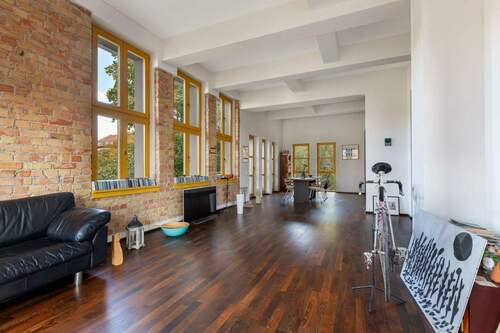 Wohn-Essbereich - Loft mit offener Raumgestaltung im Komponistenviertel