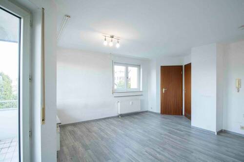 Wohn- und Schlafzimmer - 1 Zimmer Etagenwohnung in Schorndorf