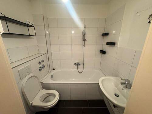 Bad - 1 Zimmer Etagenwohnung in Wedel