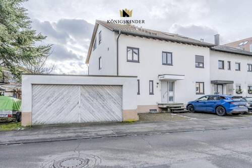 Hausansicht - EG Wohnung - 3 Zimmer Etagenwohnung zum Kaufen in Schorndorf