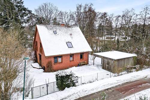 Ansicht - Platz für die ganze Familie - Einfamilienhaus in begehrter Wohnlage!