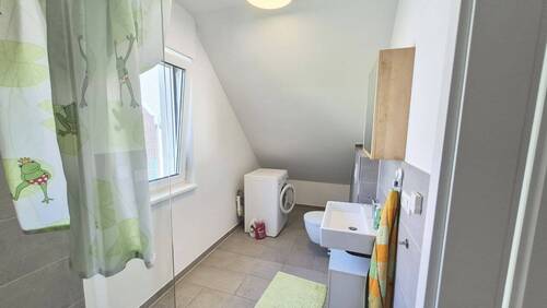 Badezimmer.jpg - Etagenwohnung mit 61,80 m&sup2; in Osnabrück zum Kaufen