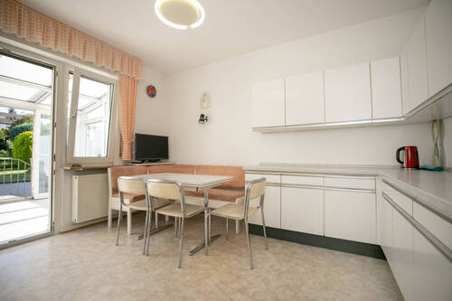 Küche EG - 5 Zimmer Mehrfamilienhaus, Wohnhaus in Dietzenbach / Hexenberg