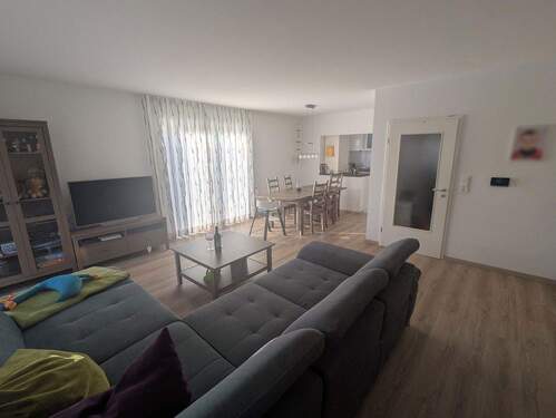 Wohnzimmer - 4 Zimmer Reihenendhaus in Delmenhorst