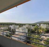 4-Zimmer-Wohnung mit Panorama-Ausblick - Viel Potenzial für individuelle Gestaltung - Oberursel (Taunus)