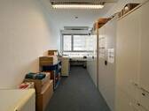 Abstellraum - 9 Zimmer Büro in Düsseldorf