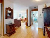 Links Schlafzimmer - Etagenwohnung mit 61,00 m² in Lahr/Schwarzwald zum Kaufen