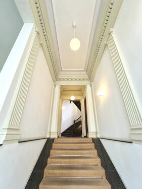 Ansicht Hauseingang - ++BACHVIERTEL++04109 Leipzig++ - 340.000,00 EUR Kaufpreis, ca.  83,80 m² Wohnfläche