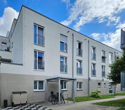 Hausansicht - Betreutes Wohnen in Sandhausen: schöne 2 Zimmer Wohnung - bezugsfrei