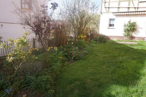 wunderschöner Garten.JPG - 