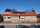 Mehrfamilienhaus - Bauernhaus, Landhaus mit 290,00 m² in Löwenberger Land zum Kaufen