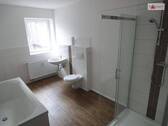 Badezimmer 1. OG groß - 