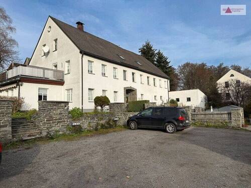 Hausansicht - 1 Zimmer Mehrfamilienhaus, Wohnhaus zum Kaufen in Crottendorf