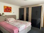 EG: Schlafzimmer - 