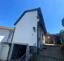 Kleines Haus mit 2 Wohnungen in ruhiger Lage in Bühlertal