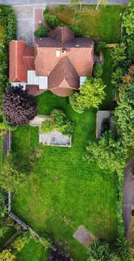 Grundstück mit Bauland - 