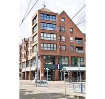 schöne 4 Zimmer Wohnung provisionsfrei, mit Aufzug, Tiefgarage und EBK, zentral in Frechen
