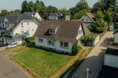 Hausansicht - Seltene Gelegenheit: sanieren oder neu bauen in Moitzfeld
