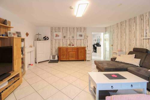 Wohnzimmer (2) - 3 Zimmer Einfamilienhaus in Mainz