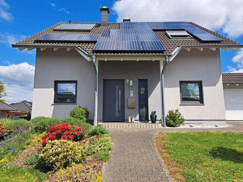 Frontansicht - 5 Zimmer Einfamilienhaus zum Kaufen in Osburg