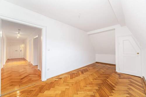 Arbeitszimmer mit Abstellraum - 