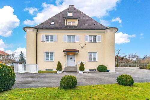 Hausansicht - 4-Zimmer-Altbaujuwel im Herzen von Seeshaupt