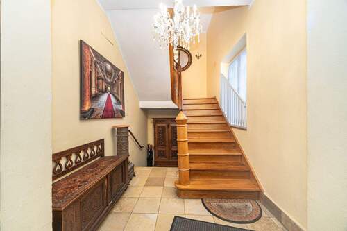 Altbau-Charme at its best - Etagenwohnung mit 100,00 m&sup2; in Seeshaupt zur Miete