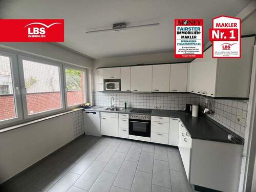 Küche - Moderne 3 Zi. Wohnung mit Garten & Garage - sowie WallBox (E-Ladestation)