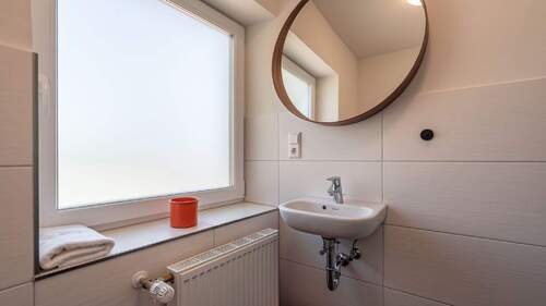 Bild 2 - 4 Zimmer Etagenwohnung zum Kaufen in Titisee-Neustadt