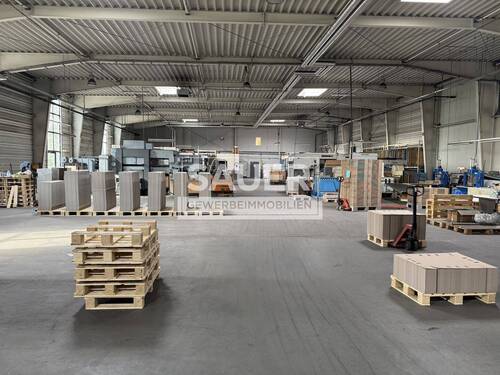 Innenansicht Produktionshalle - Halle zum Kaufen in Hennigsdorf