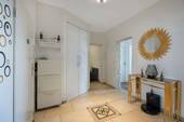 EIngang mit Einbauschrank - 3 Zimmer Etagenwohnung in Heiligenhaus