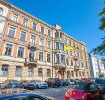 Exklusive 3-Raum-Eigentumswohnung: Sanierter Altbau, mit Balkon, hohe Decken, Stuck - TOP Lage - Leipzig Zentrum-Südost