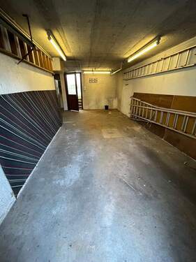 Garage mit Werkstatt.jpg - 