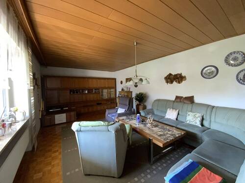 Wohnzimmer im Erdgeschoss - 