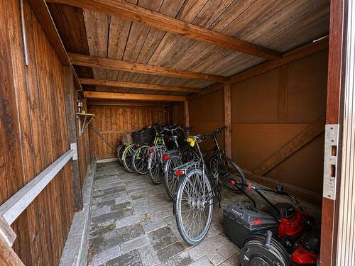 Fahrradschuppen - 