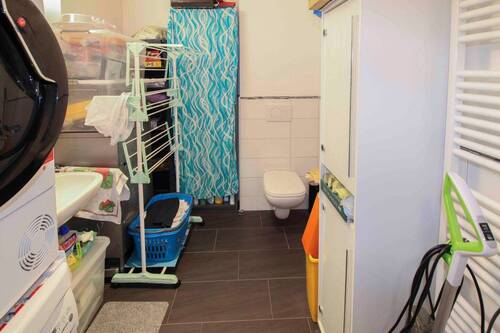 Gäste-WC und Waschküche - 