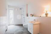 Duschbad mit Fenster - 