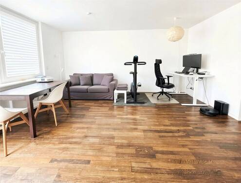 Wohnzimmer (KI optimiert) - Etagenwohnung mit 45,50 m&sup2; in Hamburg zum Kaufen