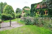 Haus hinten02 - 