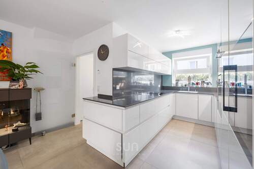 Einbauküche - 4 Zimmer Reihenmittelhaus in Frankfurt am Main