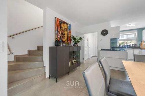 Eingang - Reihenmittelhaus mit 145,00 m² in Frankfurt am Main zum Kaufen