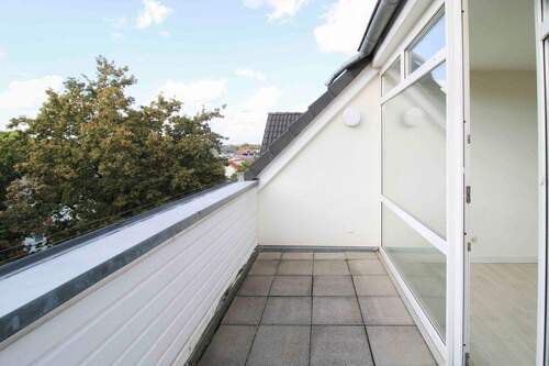 Balkon - 3 Zimmer Einfamilienhaus zum Kaufen in Leverkusen