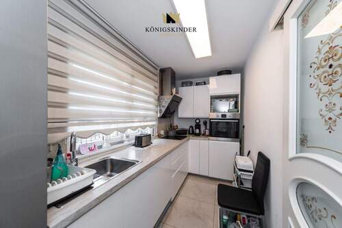 EG Küche - Mehrfamilienhaus, Wohnhaus mit 164,00 m&sup2; in Kirchheim am Neckar zum Kaufen
